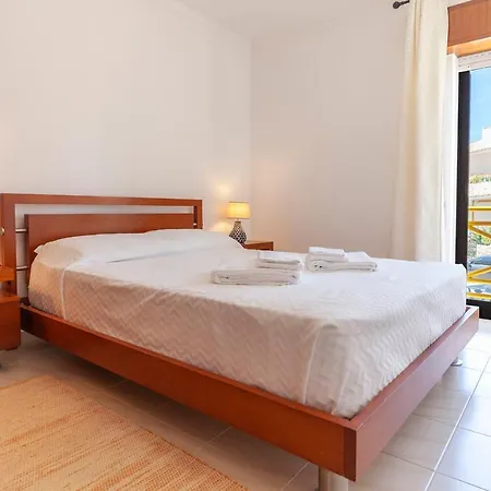 B36 - Dona Ana Secluded Spot Apartment Lagos